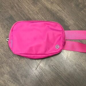 Lululemon Sonic Pink Everywhere Belt Bag